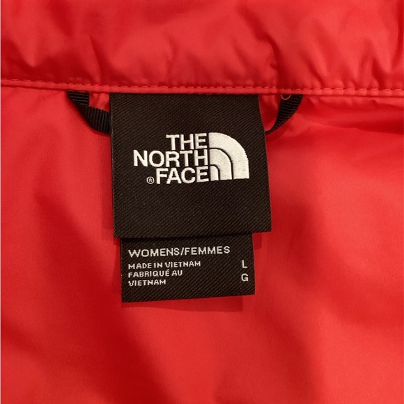 NWOT - North Face Red Puffer Vest - L - Picture 6 of 11